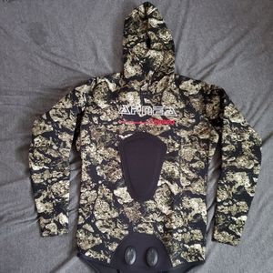 NWOT Apnea Legend 2 Piece Wetsuit